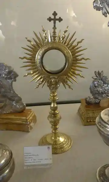 Solar monstrance with a cross on top, Cathedral Museum and Labrynth of Porsenna